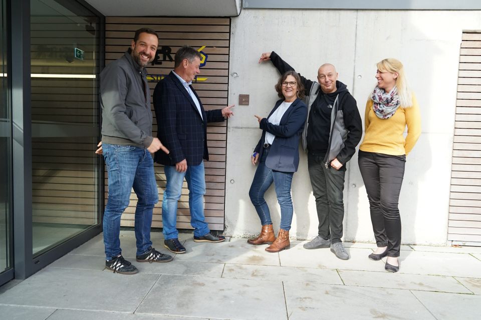 Newsbild: Besondere Auszeichnung des Wohn- und Ateliergebäudes